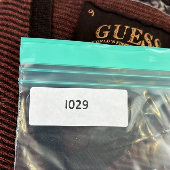 Guess Unisex Striped Vest size Medium - Picture 8 of 8